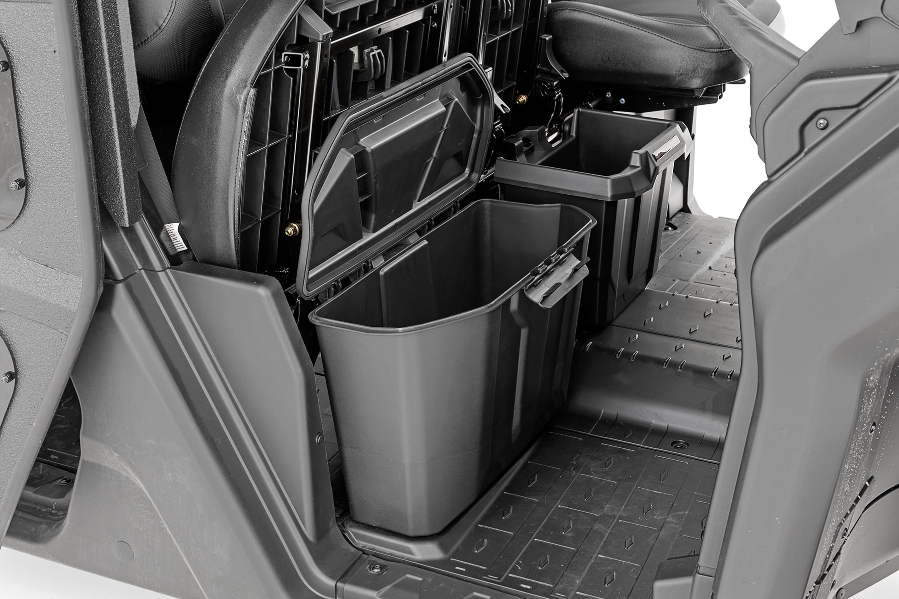 Staufach unter dem Sitz | Beifahrersitz | Can-Am Defender HD 5/HD 8/HD 9/HD 10 — Bild 4