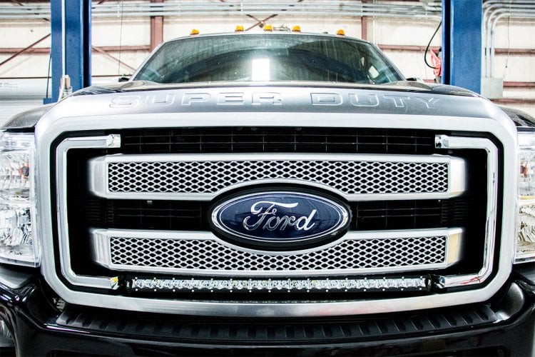 LED-Beleuchtungsset | Kühlergrill | 30" Schwarz, einreihig | Weiße Tagfahrleuchten | Ford F-250/F-350 Super Duty (2011–2016) — Bild 6