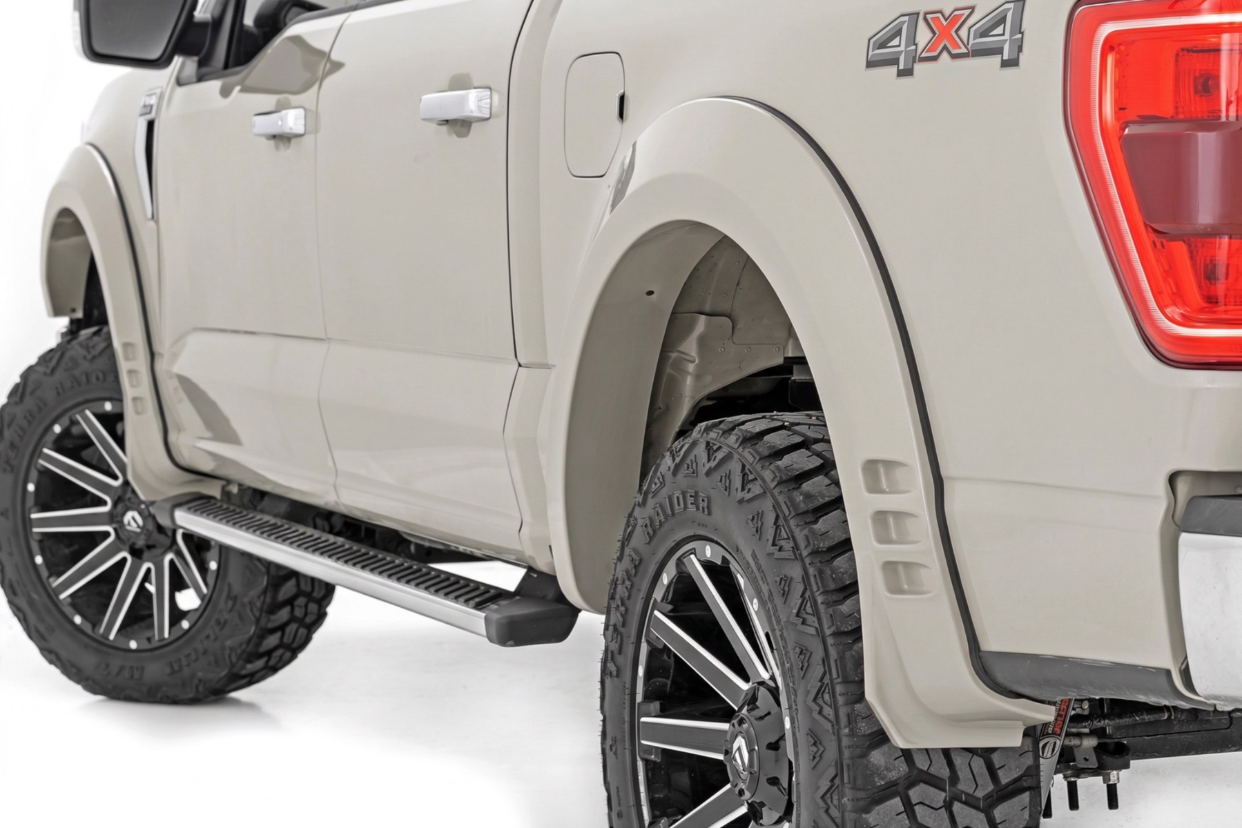 SF1 Kotflügelverbreiterungen | DR Avalanche Grey | Ford F-150 2WD/4WD (2021–2026)