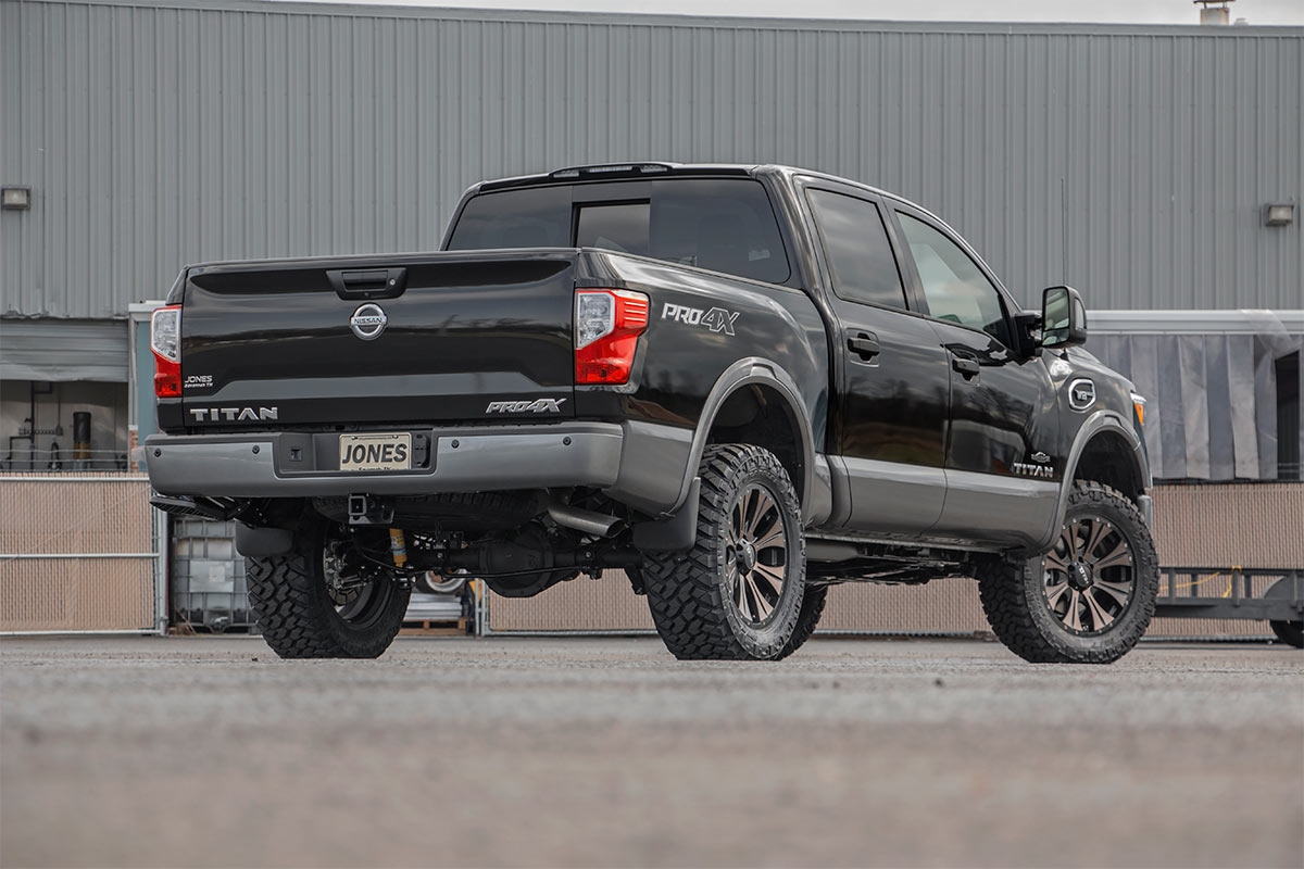 3-Zoll-Lift Kit | Nissan Titan 2WD/4WD (2004–2024) | Rote Ausführung — Bild 5