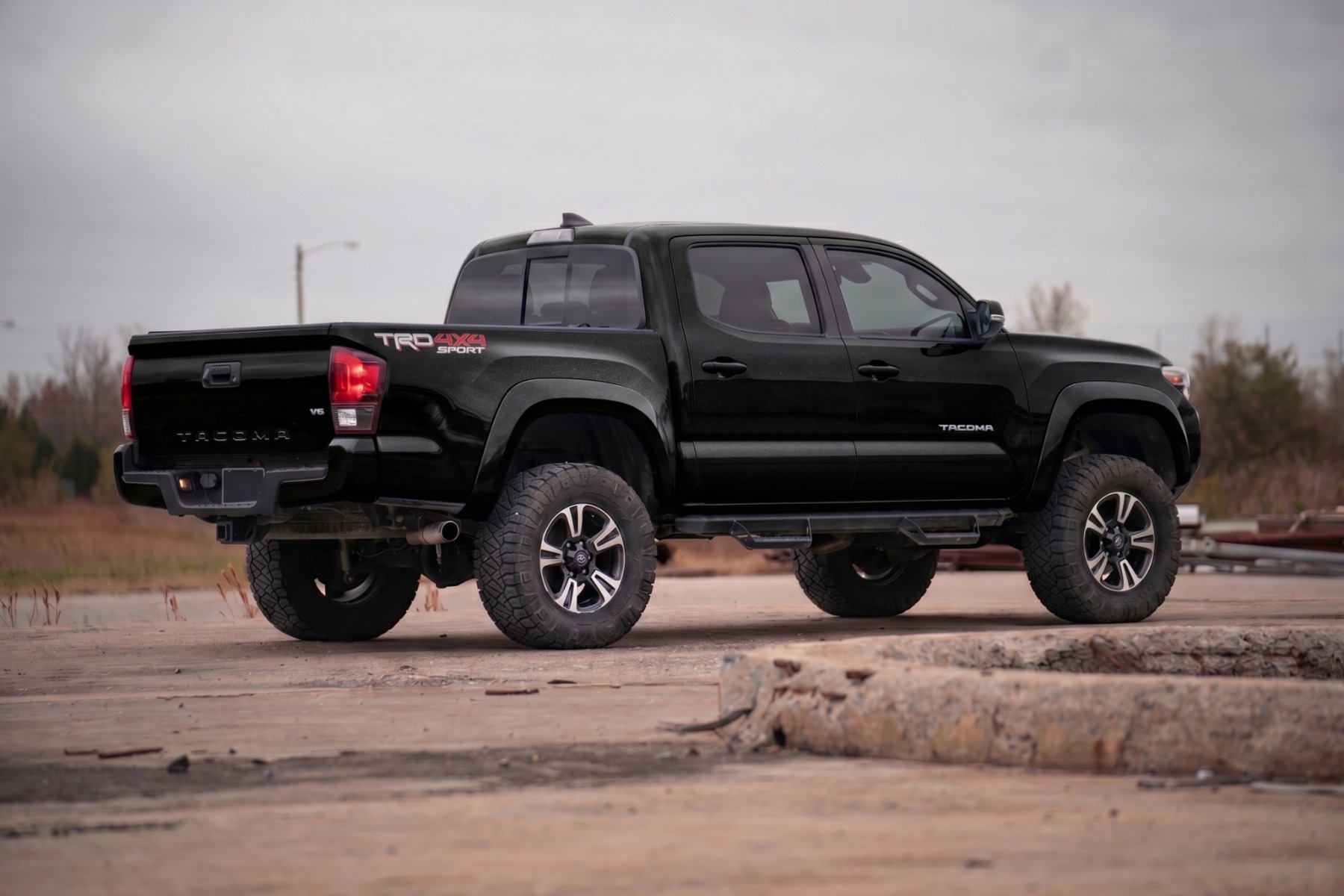 Sport-Kotflügelverbreiterungen | 218 Midnight Black Metallic | Toyota Tacoma (16–23) — Bild 6