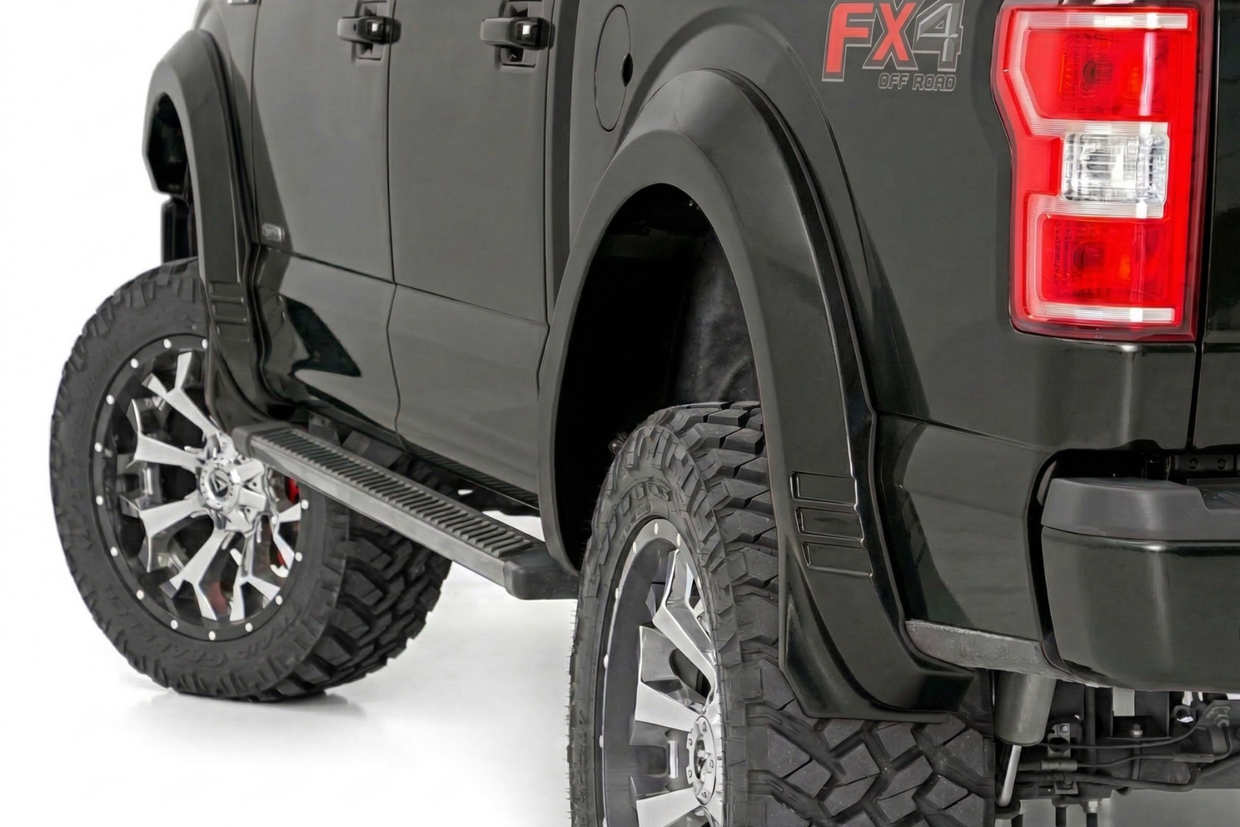 SF1 Kotflügelverbreiterungen | TB Real Steel | Ford F-150 2WD/4WD (2015–2017)