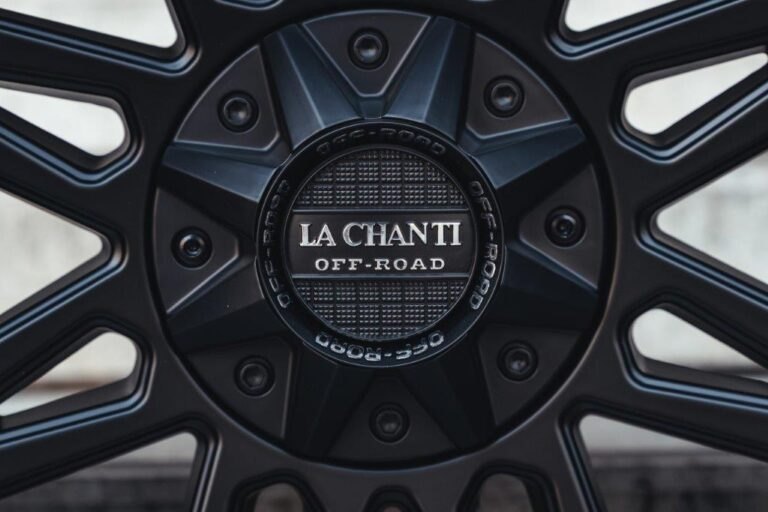 La Chanti OF1 | Matt Black · 10J×20" · ET-12 | 6x135 / 6x139.7 — Bild 5