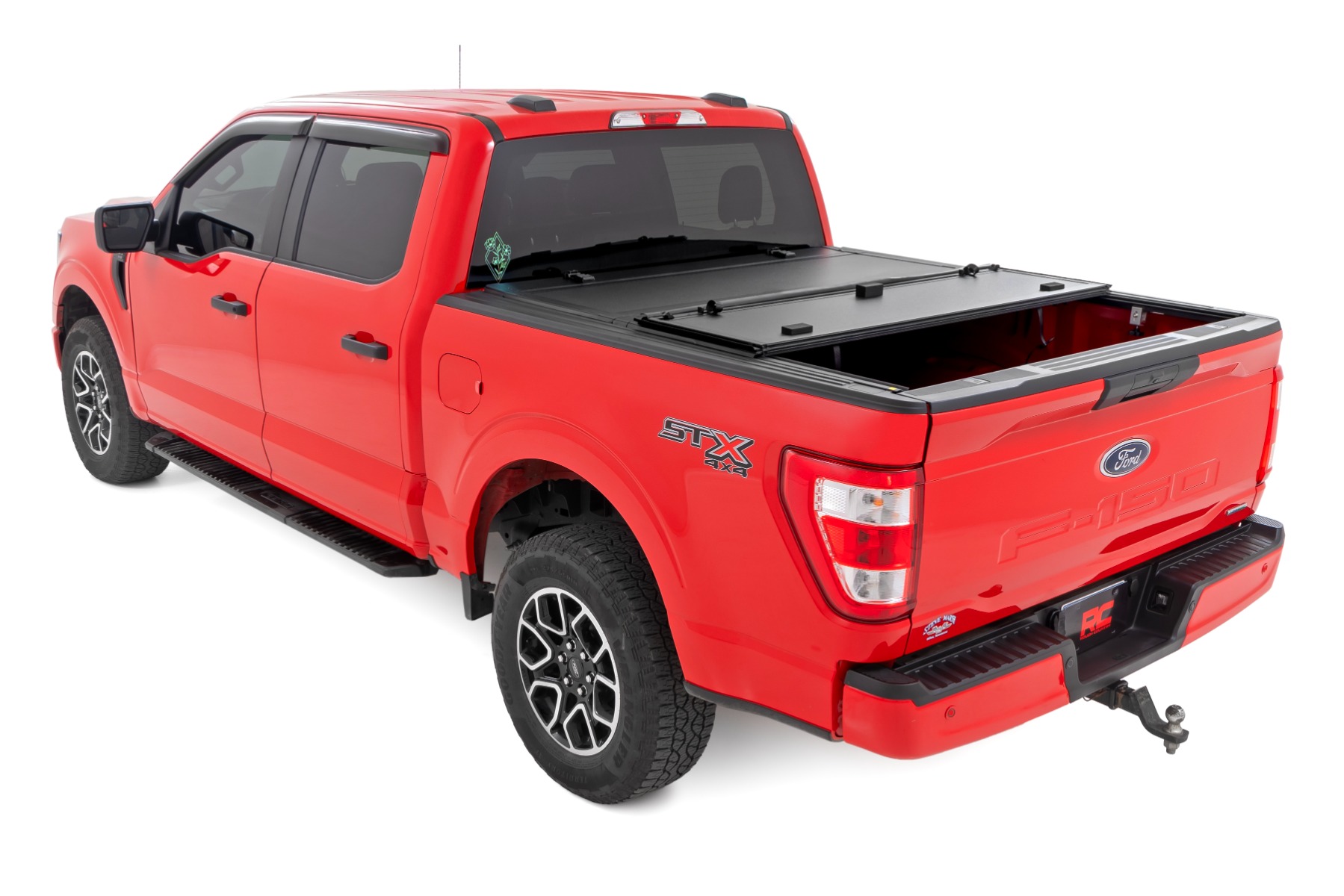 Stabile, dreifach faltbare, hochklappbare Ladeflächenabdeckung | 5'7 Zoll Ladefläche | Ford F-150 2WD/4WD (2015–2020) — Bild 4