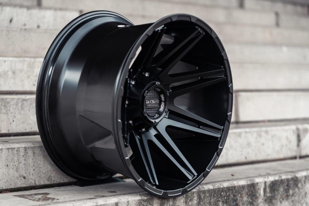 La Chanti OF19 | Matt Black · 12J×20" · ET-25 | 5x127 / 5x139.7 — Bild 2