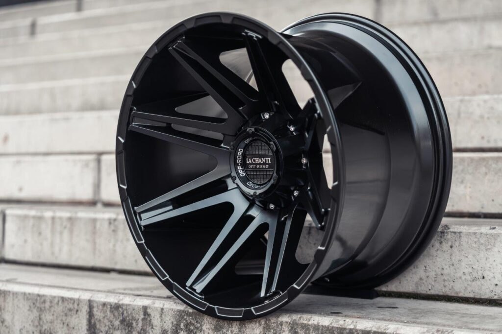 La Chanti OF19 | Matt Black · 12J×20" · ET-25 | 5x127 / 5x139.7 — Bild 3