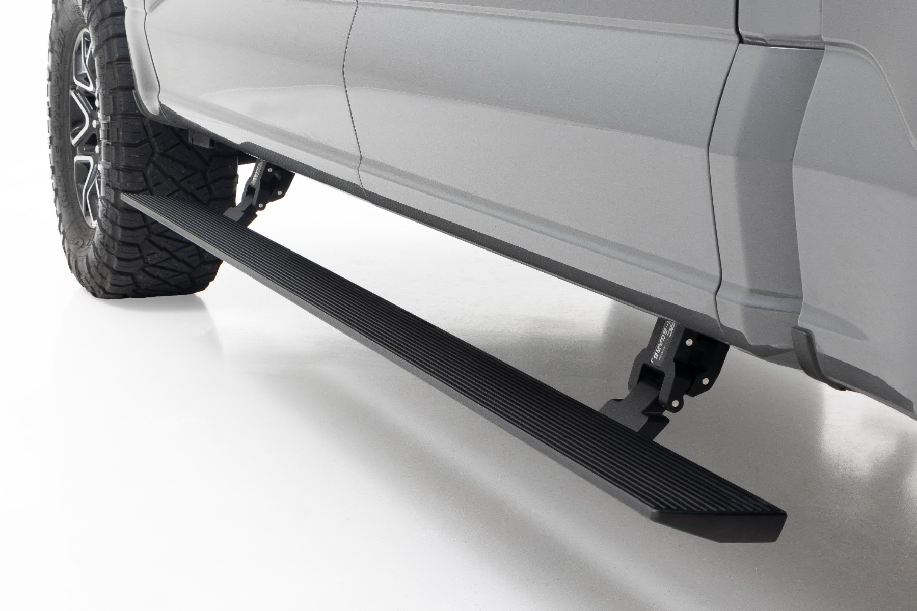 Elektrische Trittbretter | Zwei Elektromotoren | Ford F-150/Lightning/F-250/F-350/Raptor (2015–2026)