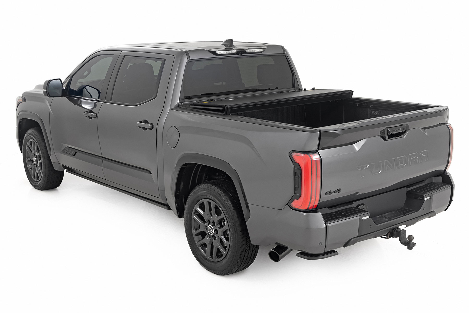 Hard Tri-Fold Flip Up Bed Cover | 5'7" | Toyota Tundra 2WD/4WD (2022-2026) — Bild 4