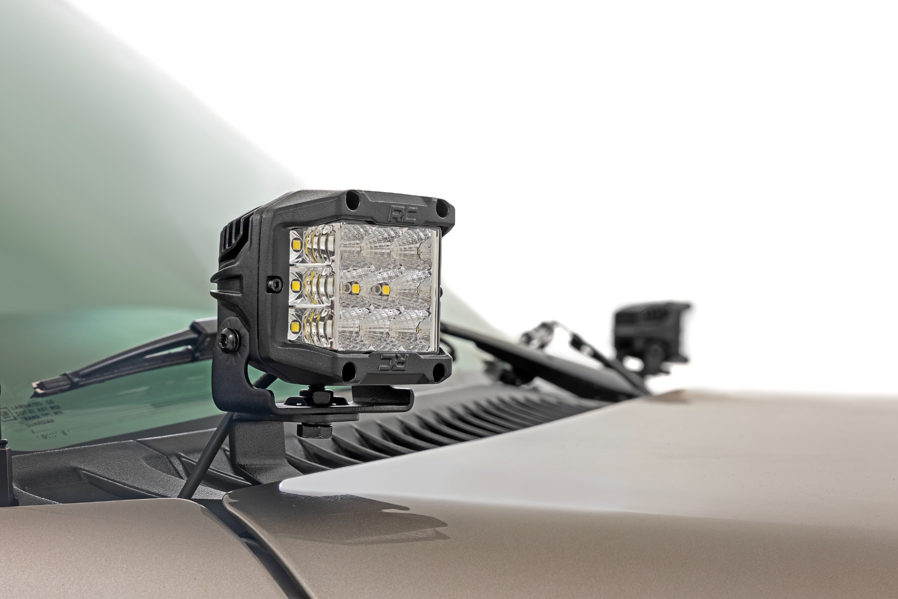 LED Light Kit | Ditch Mount |  3" OSRAM | Wide | Chevy Silverado 1500 (99-06)/Tahoe (00-06) — Bild 2