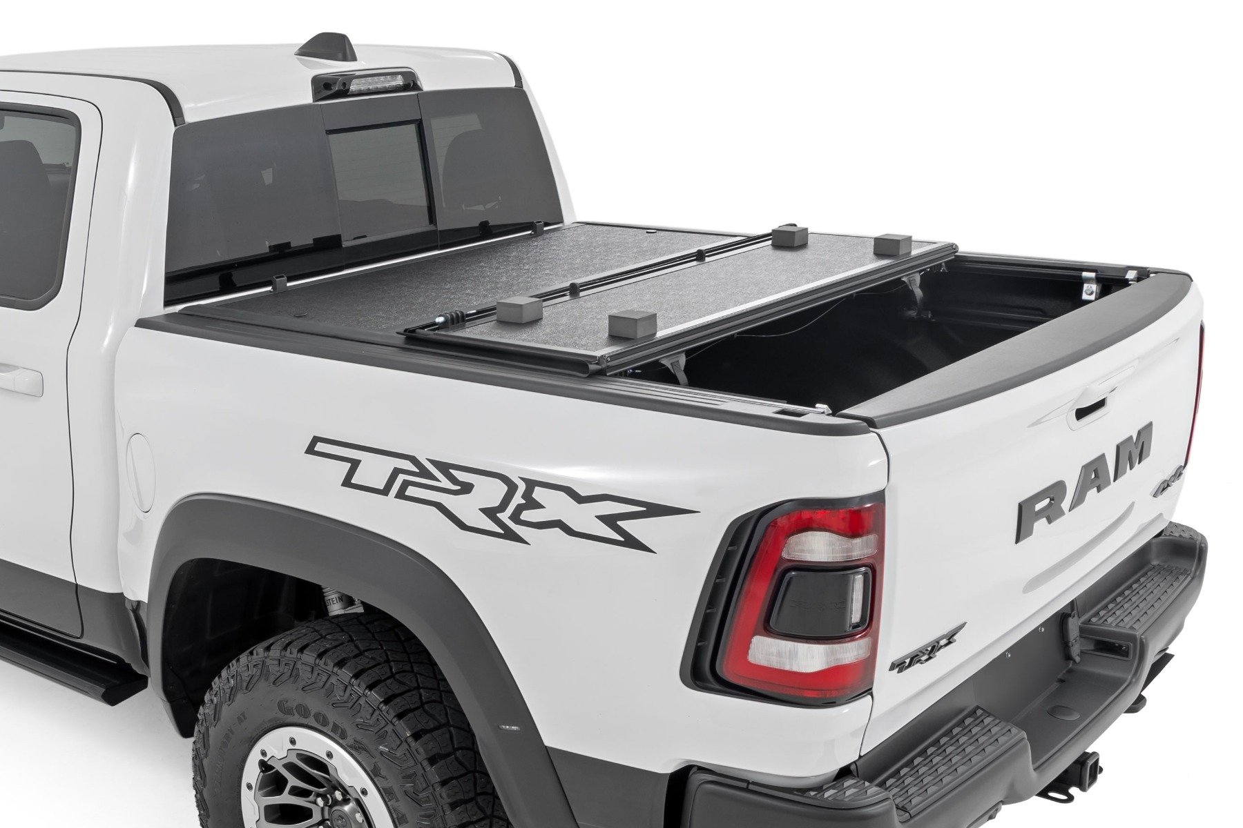Feste, flache Ladeflächenabdeckung | 6'4 Zoll | Ohne Rambox | RAM 1500 (19–26)/1500 TRX (21–24) — Bild 2