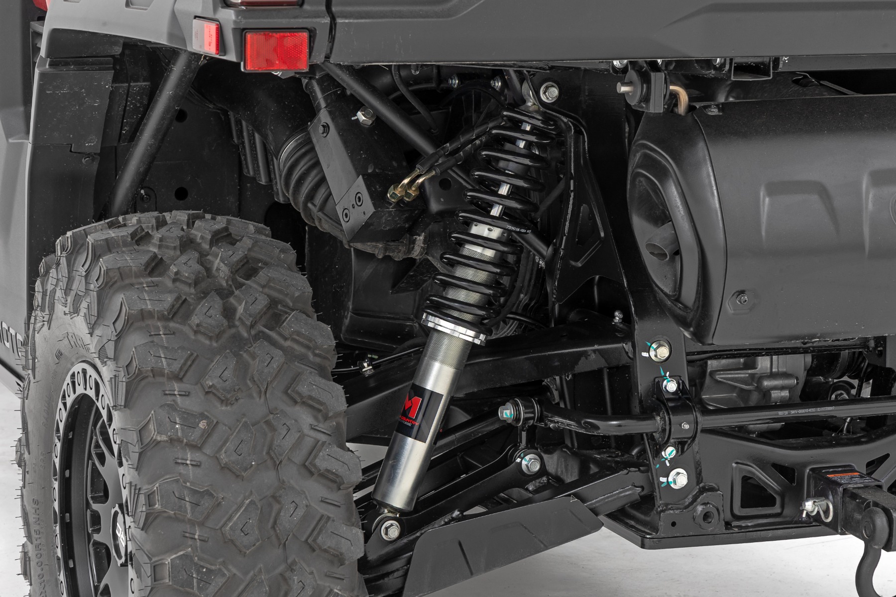 M1-Gewindefahrwerke hinten | Fahrhöhenverstellung | CFMOTO UFORCE U10 Pro — Bild 7