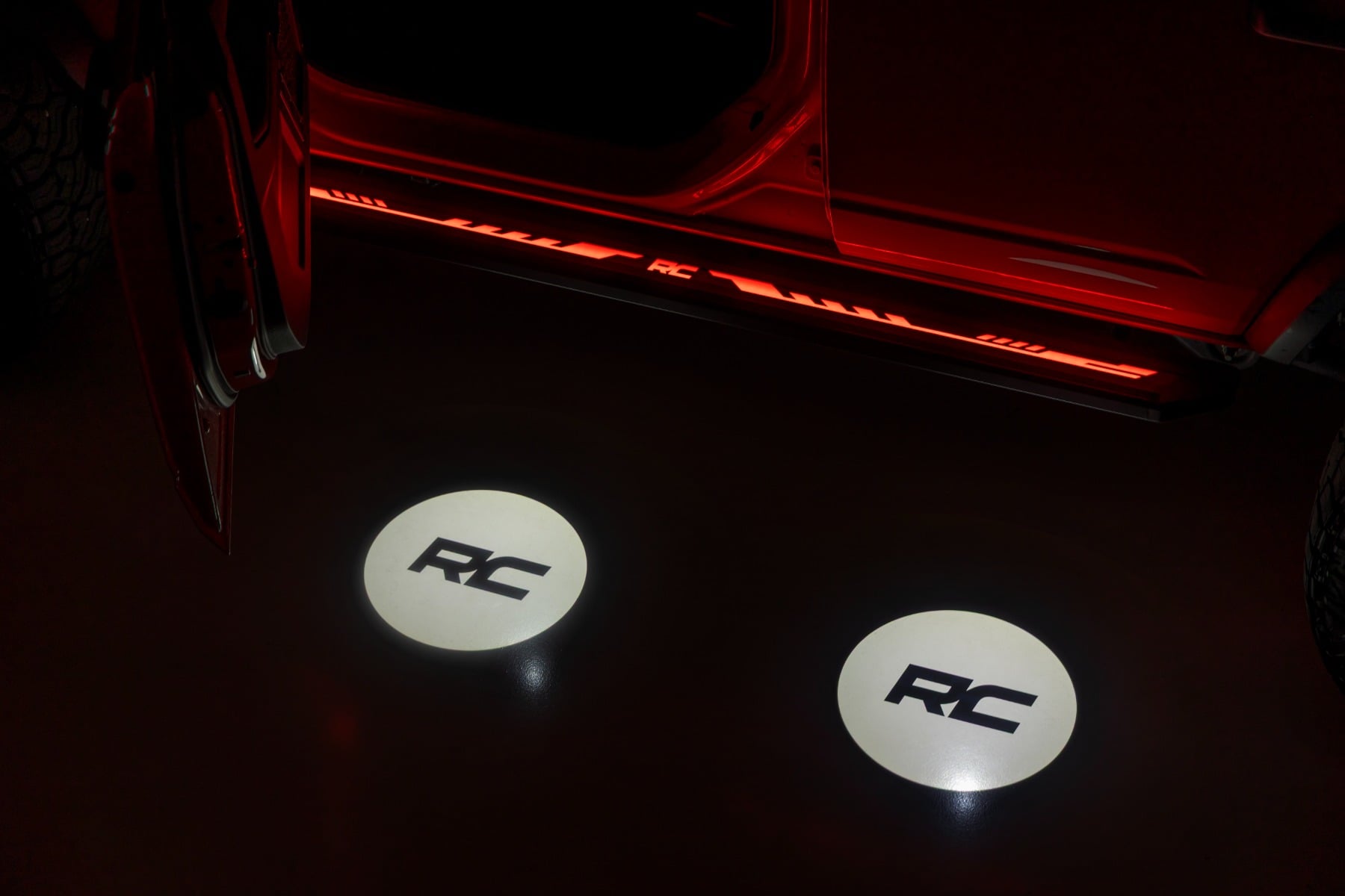Multi-Color LED Running Boards | CrewMax | Toyota Tundra 2WD/4WD (2022-2026) — Bild 6