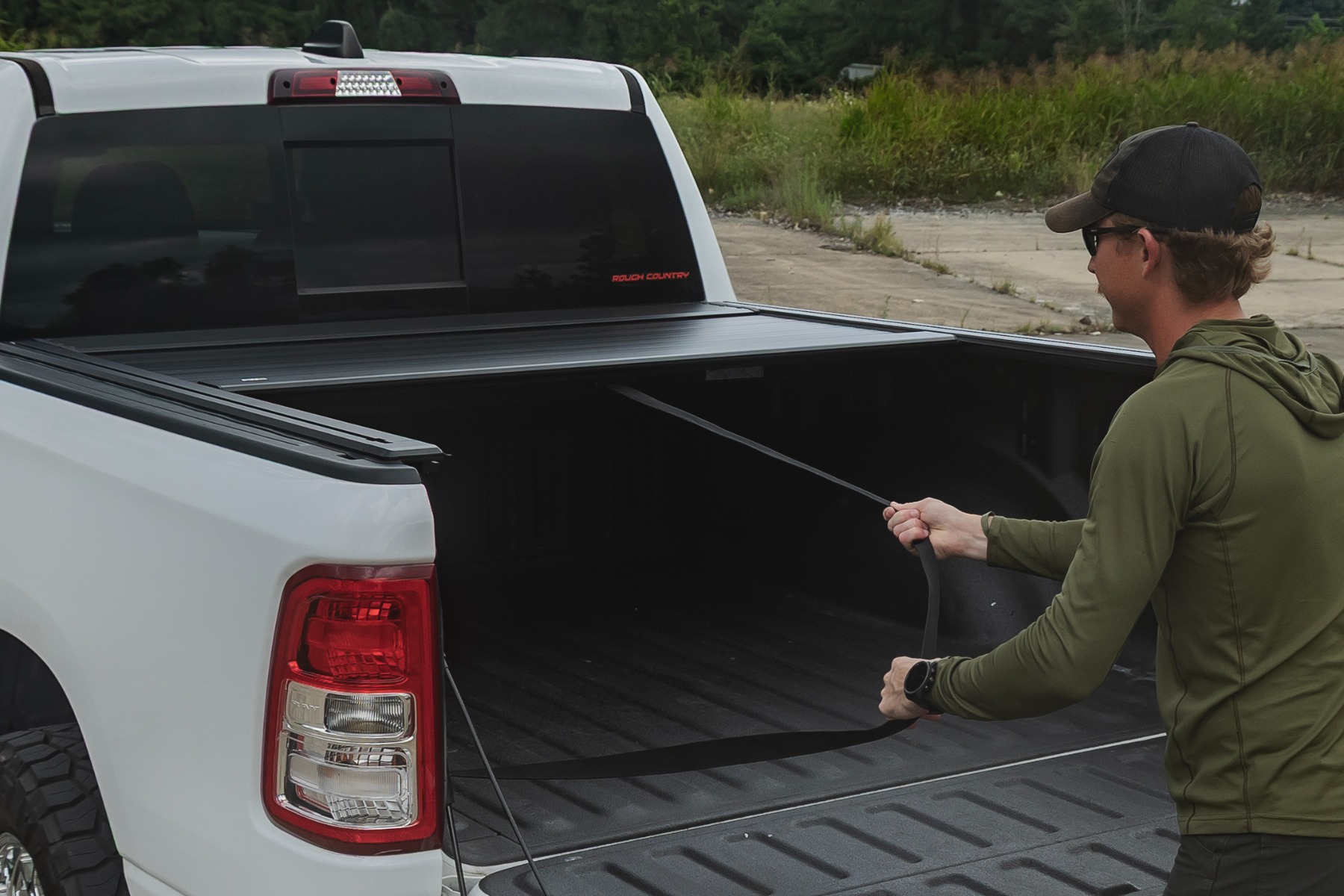 Manual Retractable Bed Cover | 5'7" Bed | Ram 1500 (19-26)/1500 TRX (21-24) — Bild 4