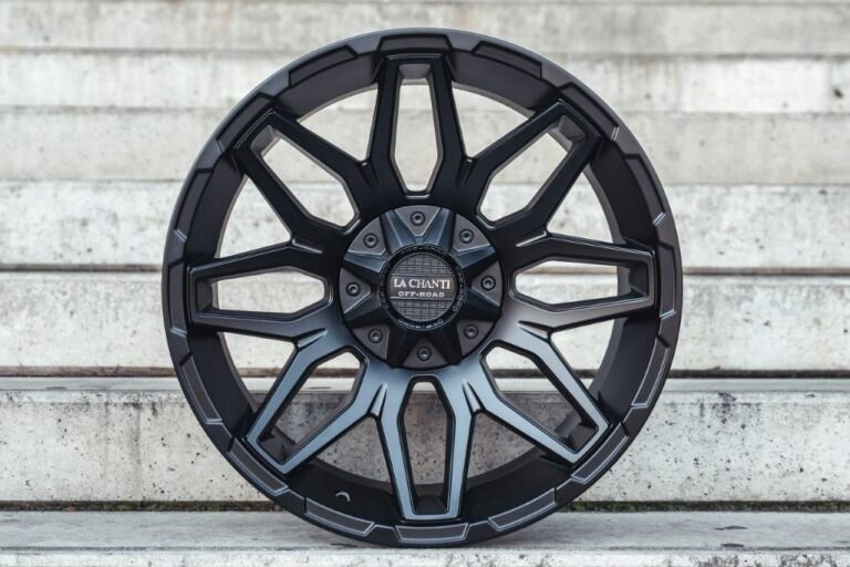 La Chanti OF4 | Matt Black · 10J×20" · ET-12 | 6x135 / 6x139.7 — Bild 1