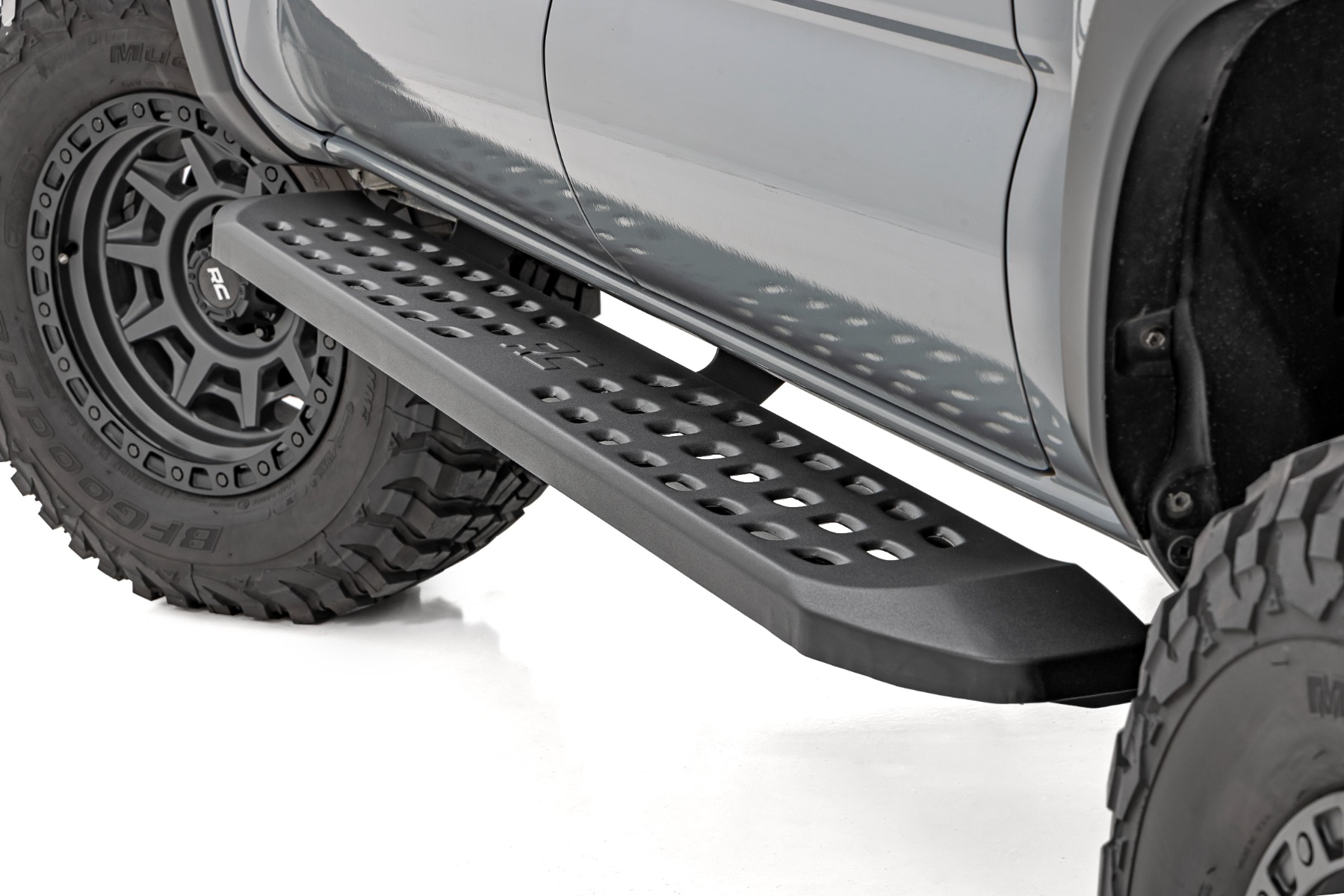 RPT2 Trittbrett | Doppelkabine | Schwarz | Toyota Tacoma 2WD/4WD (2016–2023)