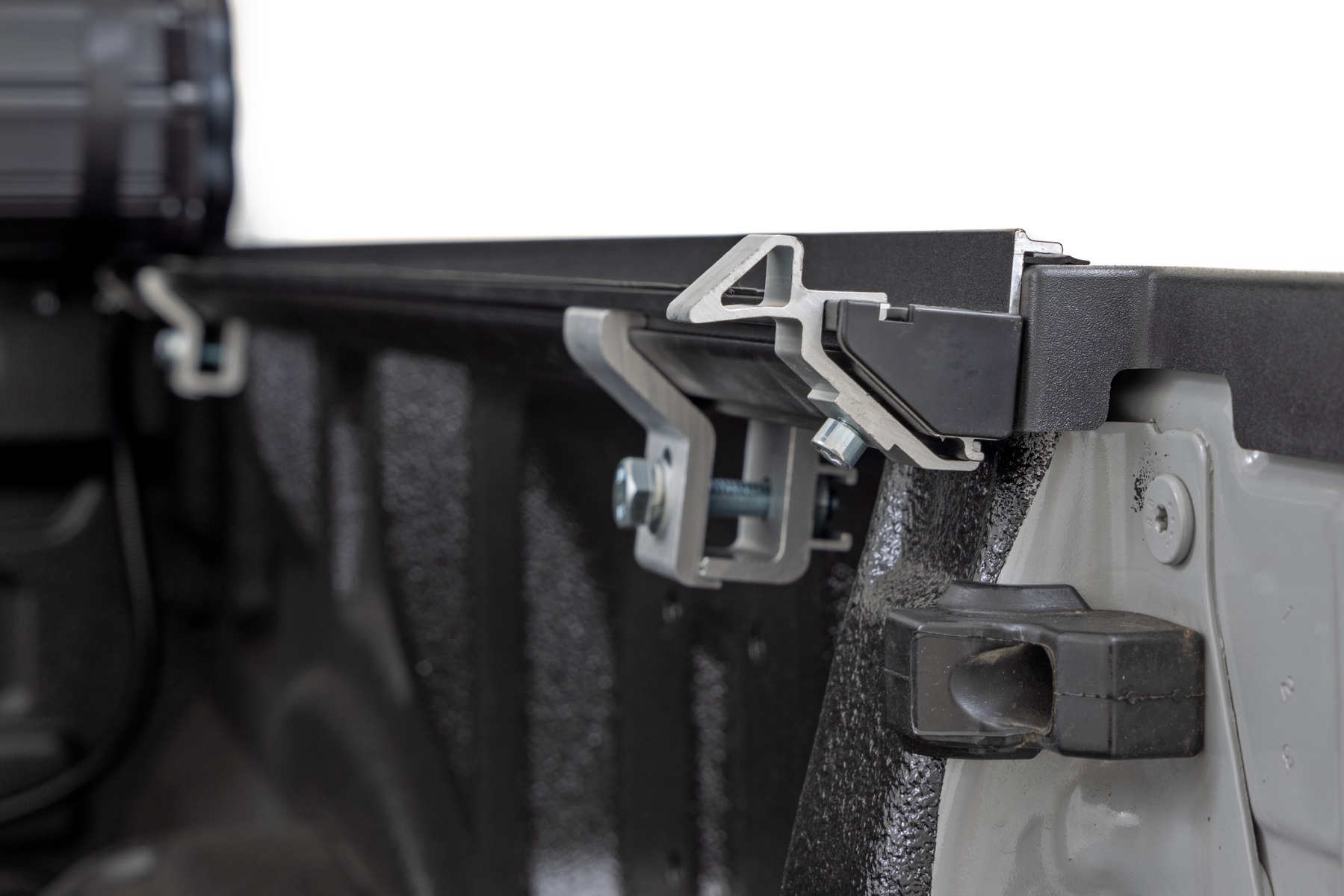 Feste, aufrollbare Ladeflächenabdeckung | 5'7 Zoll Ladefläche | Ford F-150 (15–26)/F-150 Lightning (22–26) — Bild 6