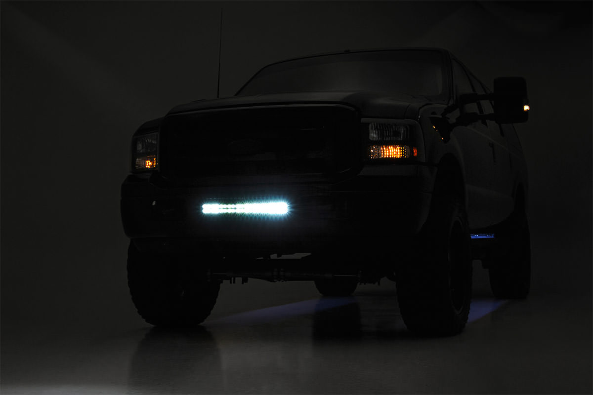 LED-Beleuchtungsset | Stoßstange | 20" Chrom, zweireihig | Weiße Tagfahrleuchten | Ford F-250/F-350 Super Duty (05–07) — Bild 3
