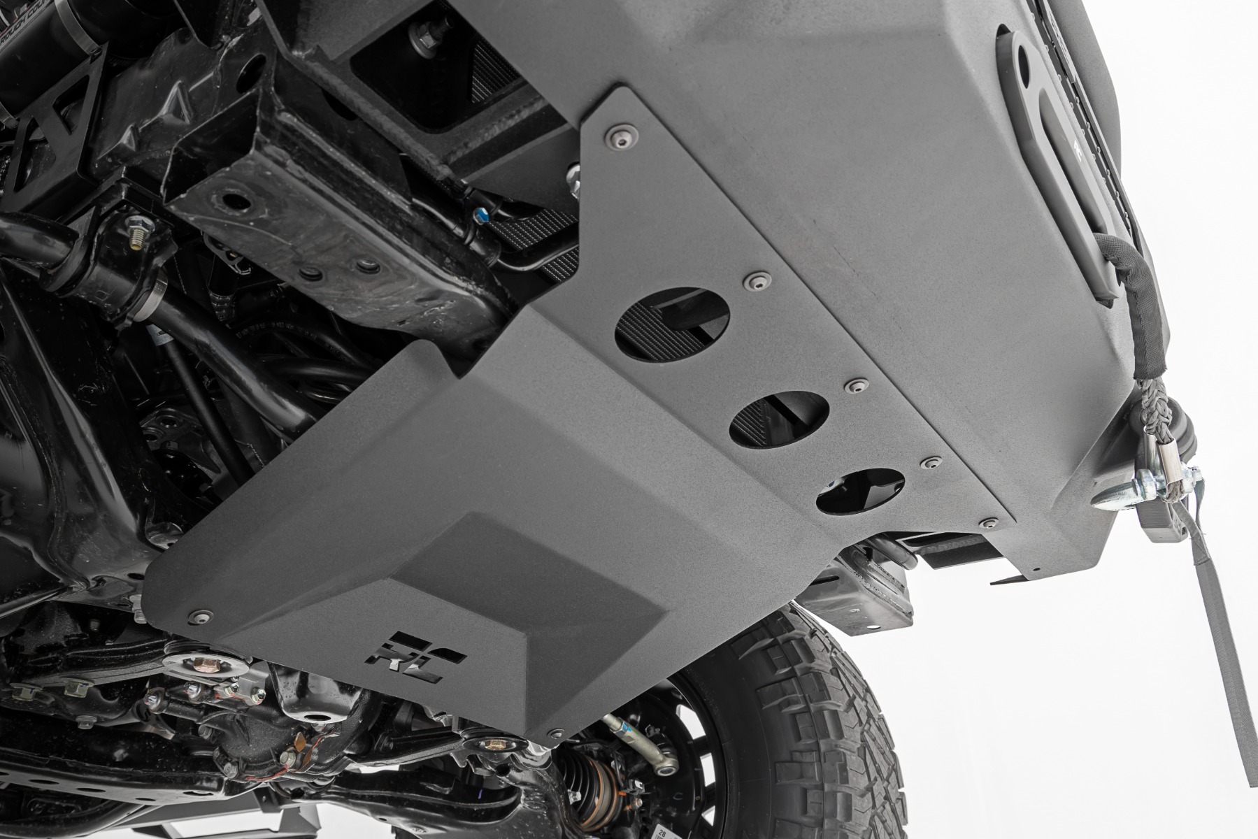 Frontstoßstange | Hybrid | 20 Zoll Schwarz-Weiß, LED-Tagfahrlicht | Toyota Tacoma 2WD/4WD (16–23) — Bild 6