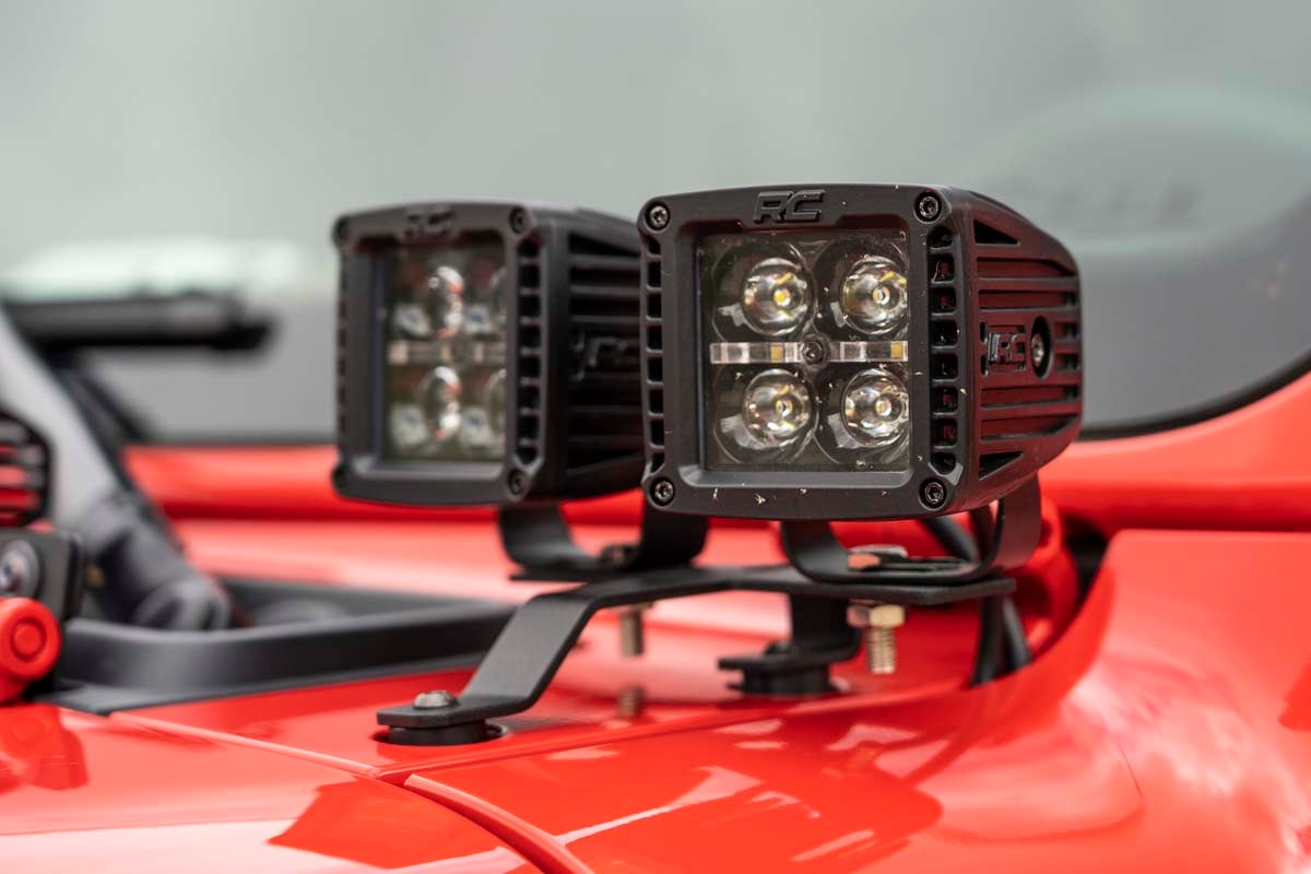 LED-Beleuchtungsset | Quad | Montage an der Motorhaube | 2 Zoll Schwarz | Weiße Tagfahrleuchten | Jeep Gladiator JT/Wrangler JL (18–26) — Bild 3