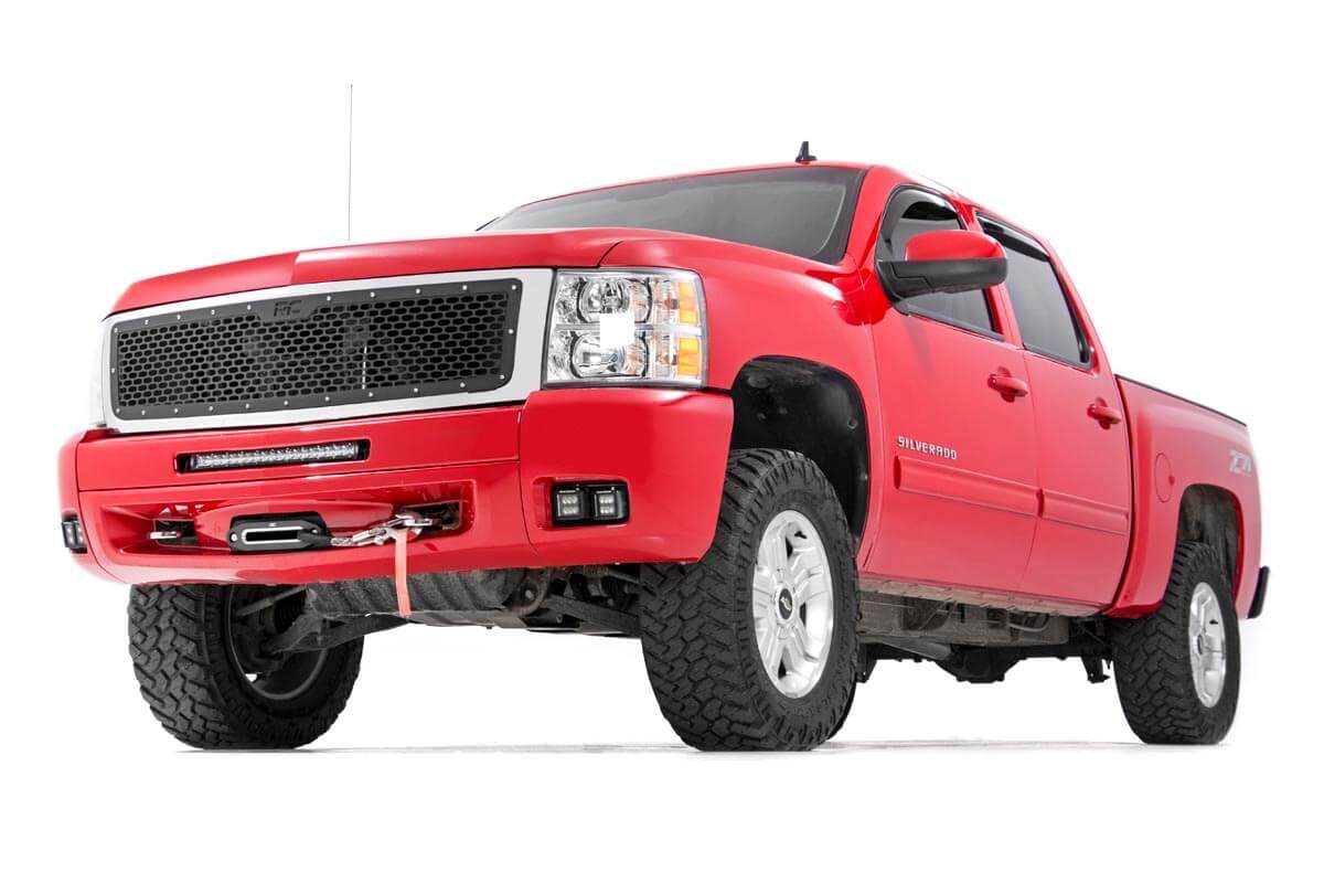 LED-Beleuchtungsset | Nebelscheinwerferhalterung | Doppelpack 2" schwarz | Chevy Silverado 1500/2500HD/3500HD 2WD/4WD — Bild 2