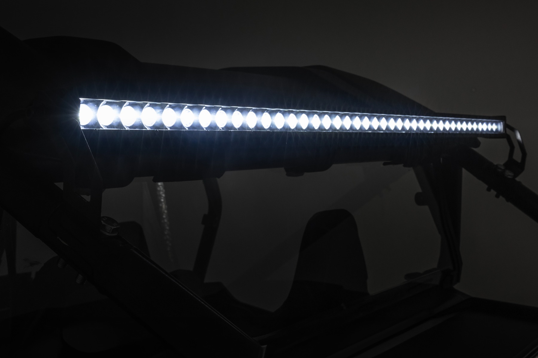 LED-Beleuchtungsset | Heckmontage | 40 Zoll Einreihige Spectrum-Serie | Polaris RZR 1000XP4 (2024) — Bild 4