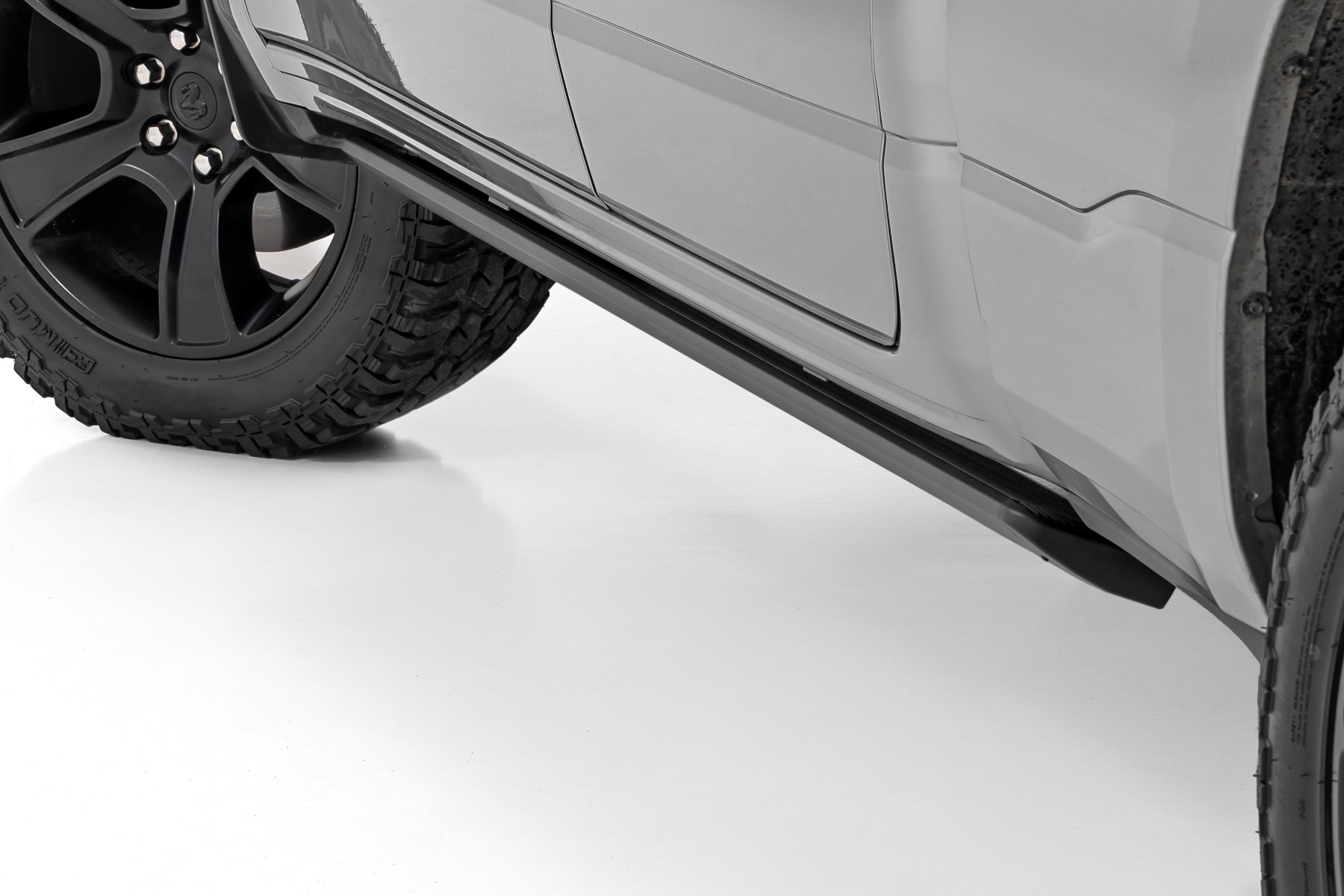 Elektrische Trittbretter | HT-Serie | Quad Cab | RAM 1500 (19–26)/1500 TRX (21–24) — Bild 2