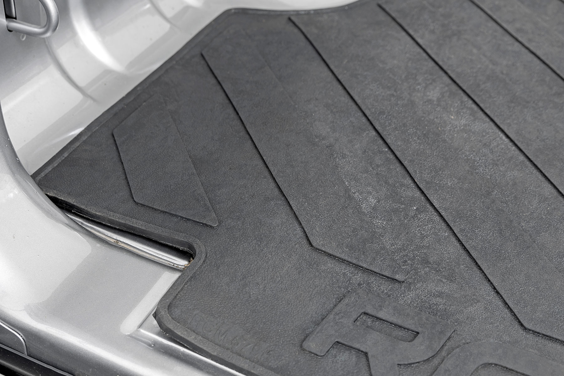 Bed Mat | 6'4" Bed | RC Logo | Ram 1500 (19-26)/1500 TRX (21-24) — Bild 6
