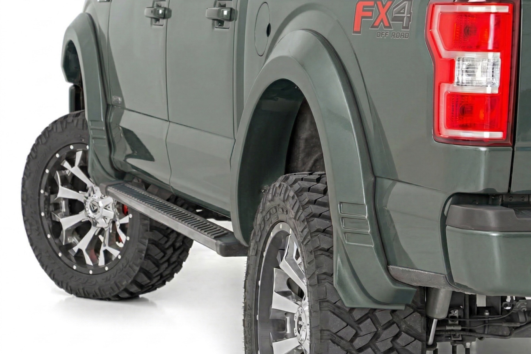SF1 Kotflügelverbreiterungen | BN Silver Spruce | Ford F-150 2WD/4WD (2018–2020)