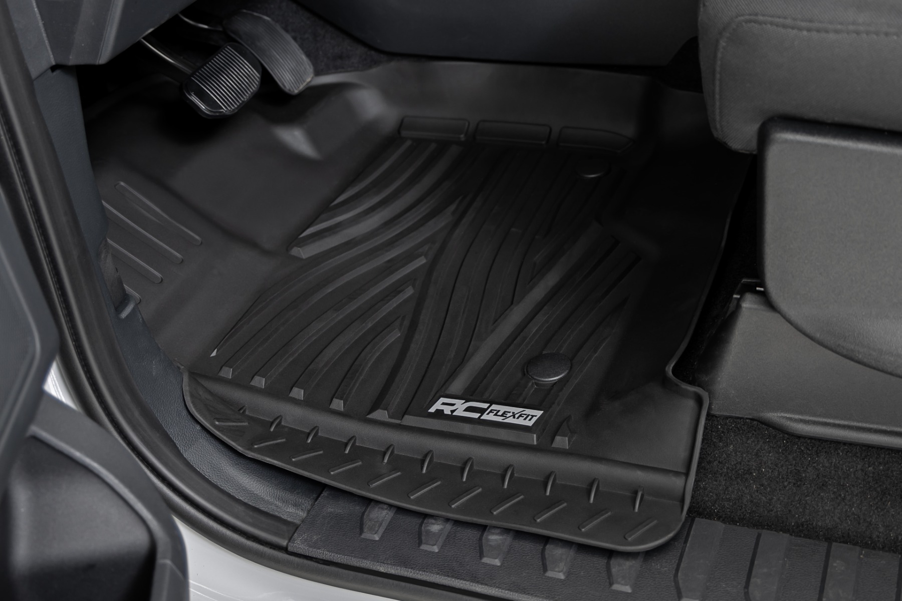 Flex-Fit-Fußmatten | Vorne | Ford F-150 (15–26)/F-150 Lightning (22–26)/Raptor (17–25) — Bild 2