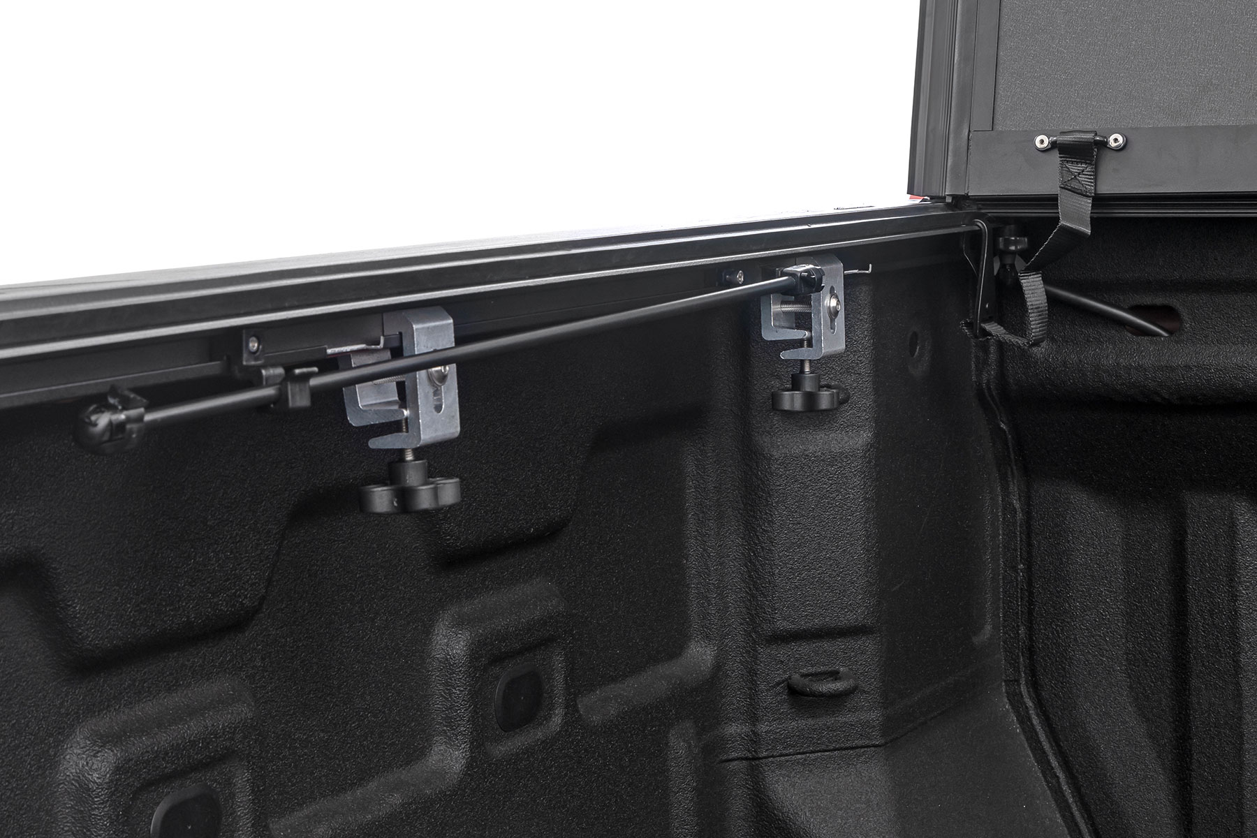 Stabile, dreifach klappbare Ladeflächenabdeckung | 6'7 Zoll Ladefläche | Chevy/GMC Sierra 1500 (19–26)/Silverado 1500 (19–26) — Bild 5