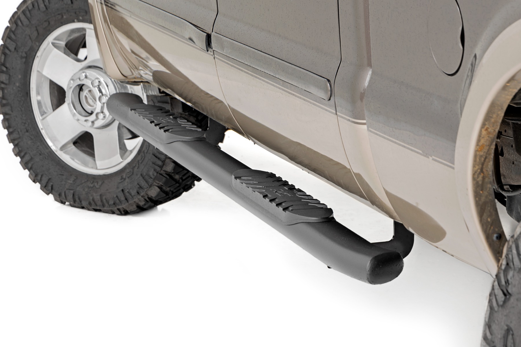 Ovaler Nerf-Tritt | Doppelkabine | Schwarz | Ford F-250/F-350 Super Duty (99–16)