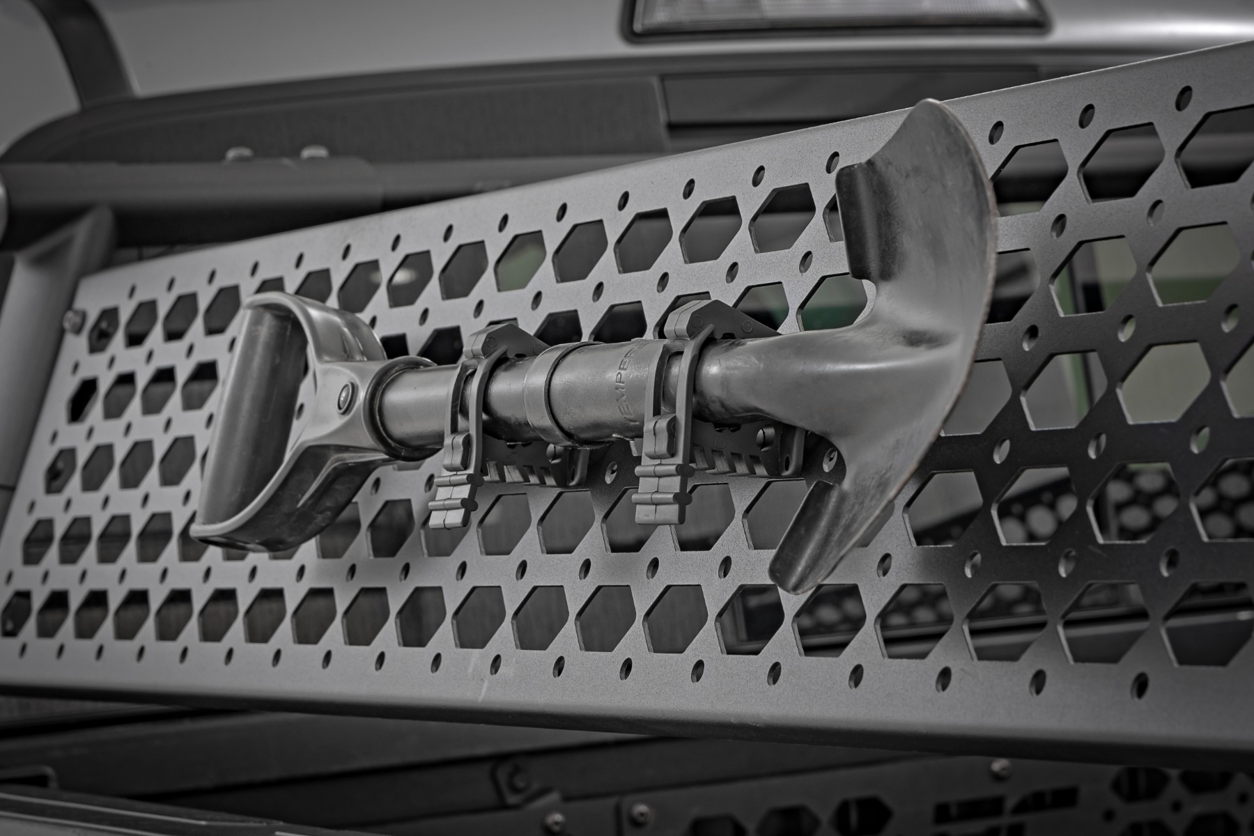 Molle-Panel-Aluminium-Befestigungsset (Paar) — Bild 6