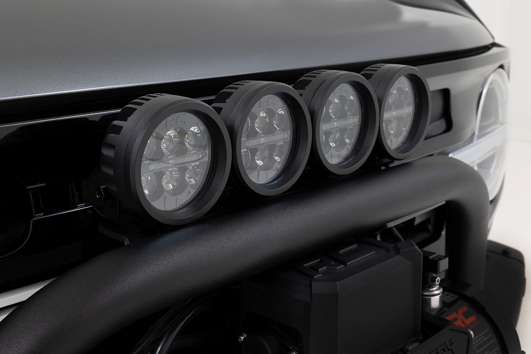 Safari Bar | 3.5" Runde LED-Leuchten (Paar) | Schwarz | Bernsteinfarbenes Tagfahrlicht | OE Modular Steel | Ford Bronco (21–26) — Bild 4