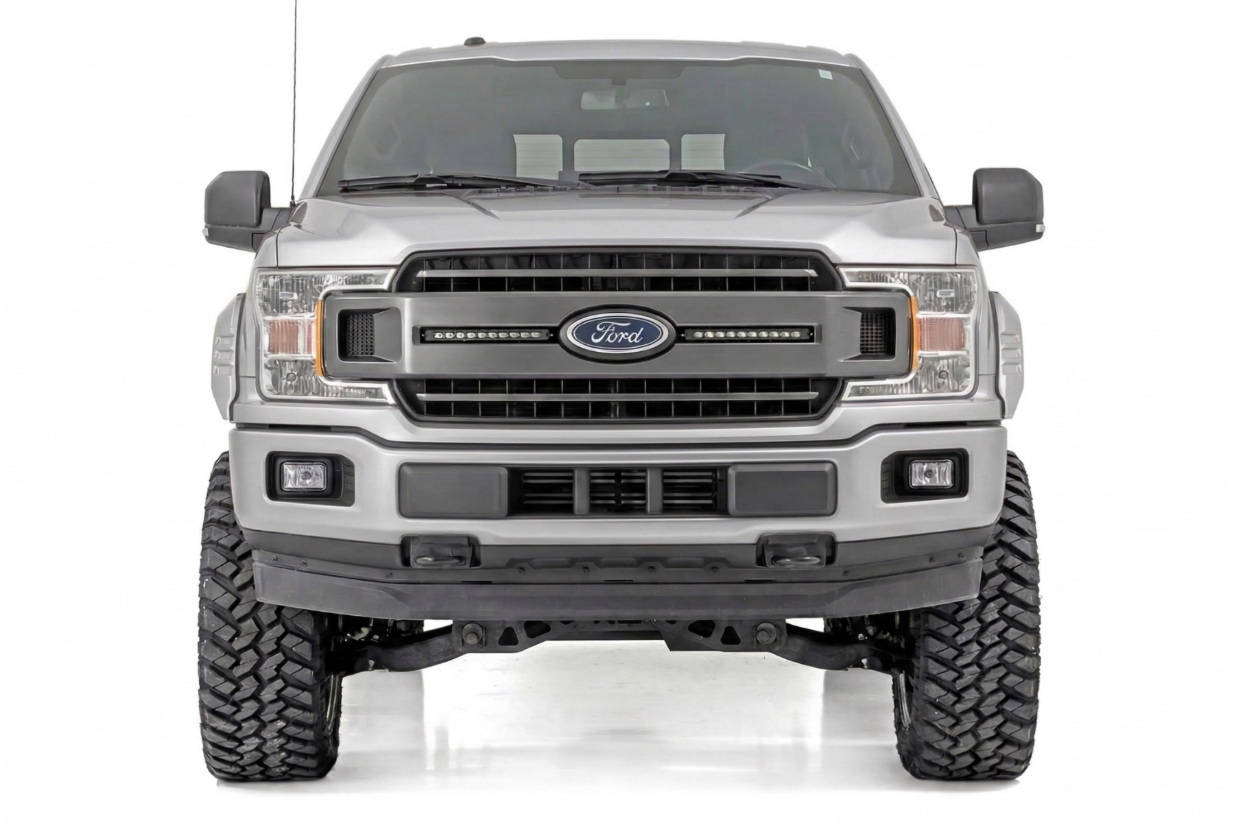 SF1 Kotflügelverbreiterungen | UX Ingot Silver Metallic | Ford F-150 2WD/4WD (15–17) — Bild 4