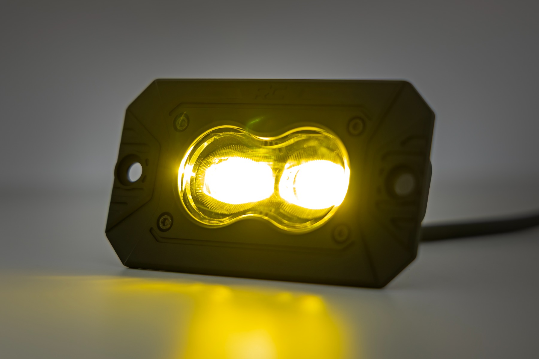 3x1.75 Inch Black Series | Yellow | LED Slim Aux | SAE Fog | Flush Mount | Pair — Bild 3