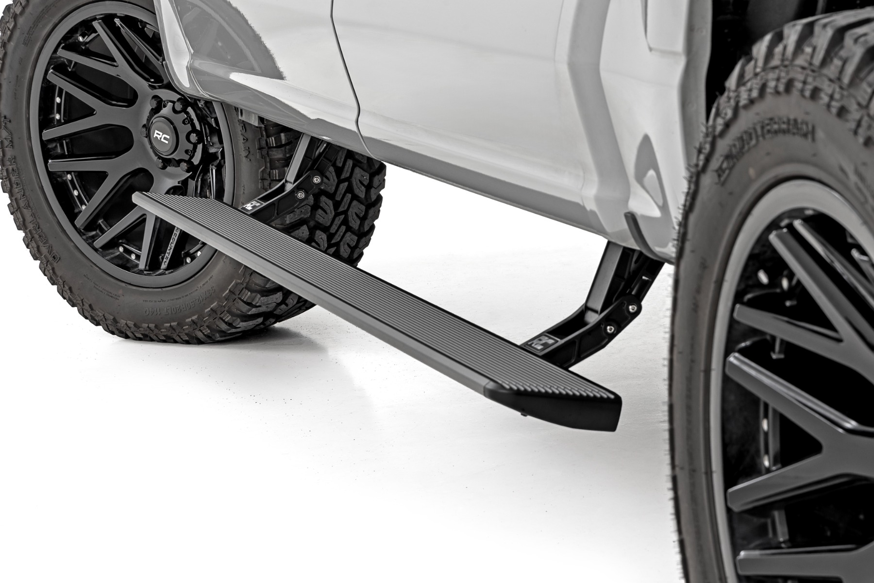 Elektrische Trittbretter | HT-Serie | Doppelkabine | Ford F-150/Lightning/F-250/F-350/Raptor (2015–2026)