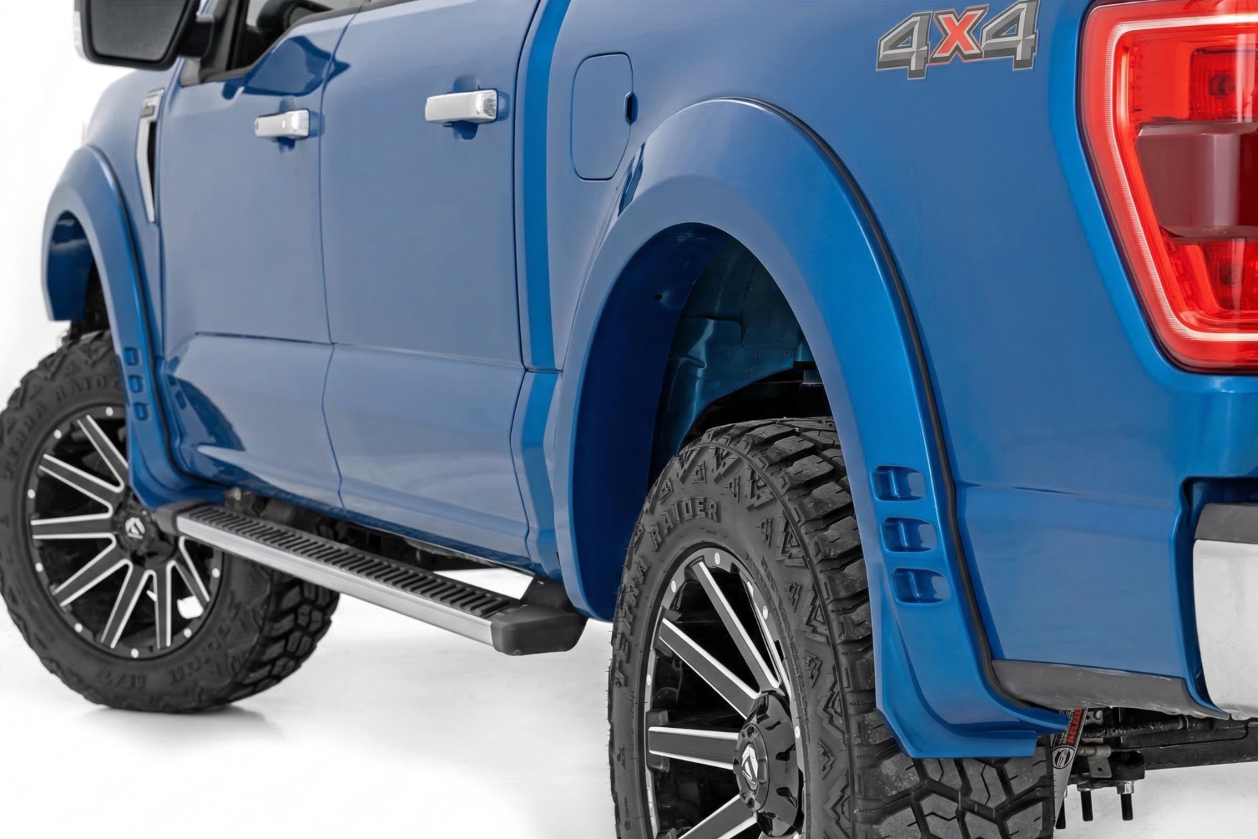 SF1 Kotflügelverbreiterungen | E7 Velocity Blue | Ford F-150 2WD/4WD (2021–2026)