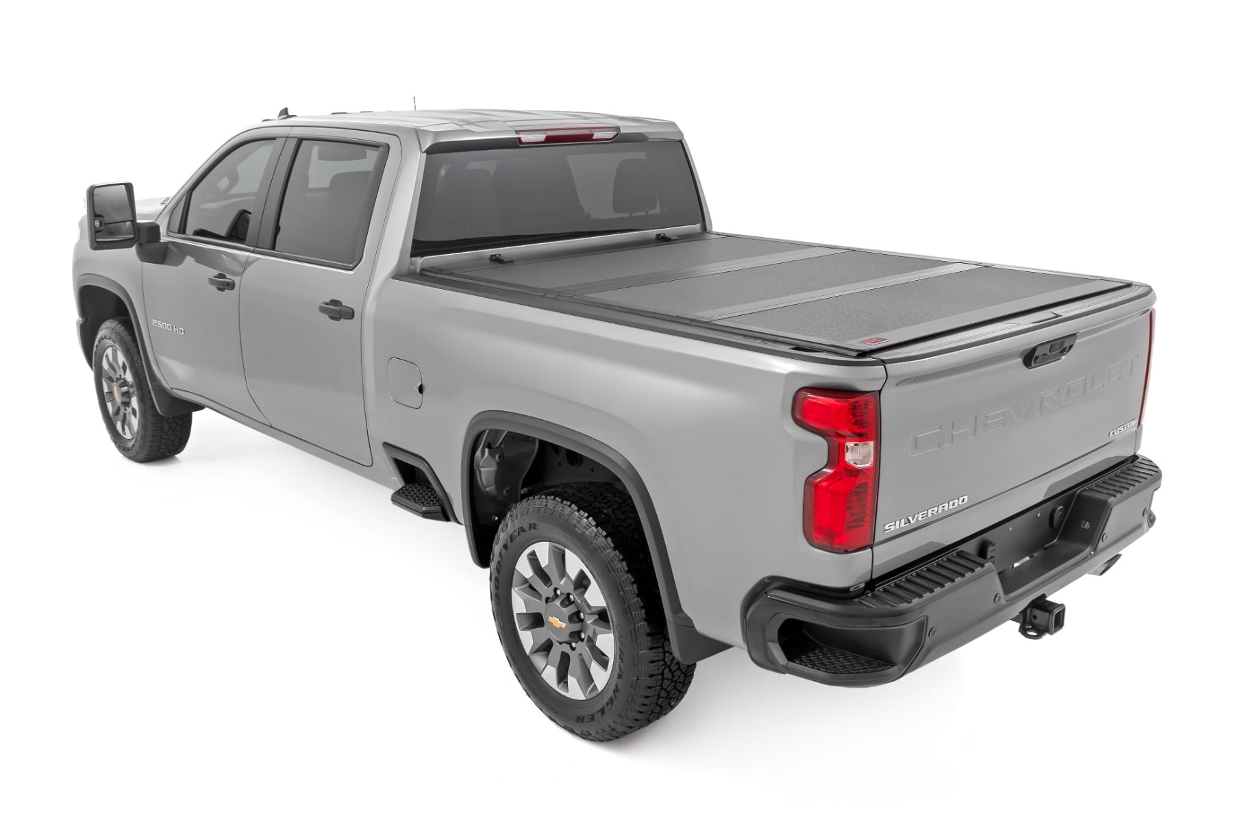 Stabile, dreifach faltbare, hochklappbare Ladeflächenabdeckung | 6'9 Zoll Ladefläche | Chevy/GMC Silverado/Sierra 2500HD/3500HD (20–26) — Bild 3