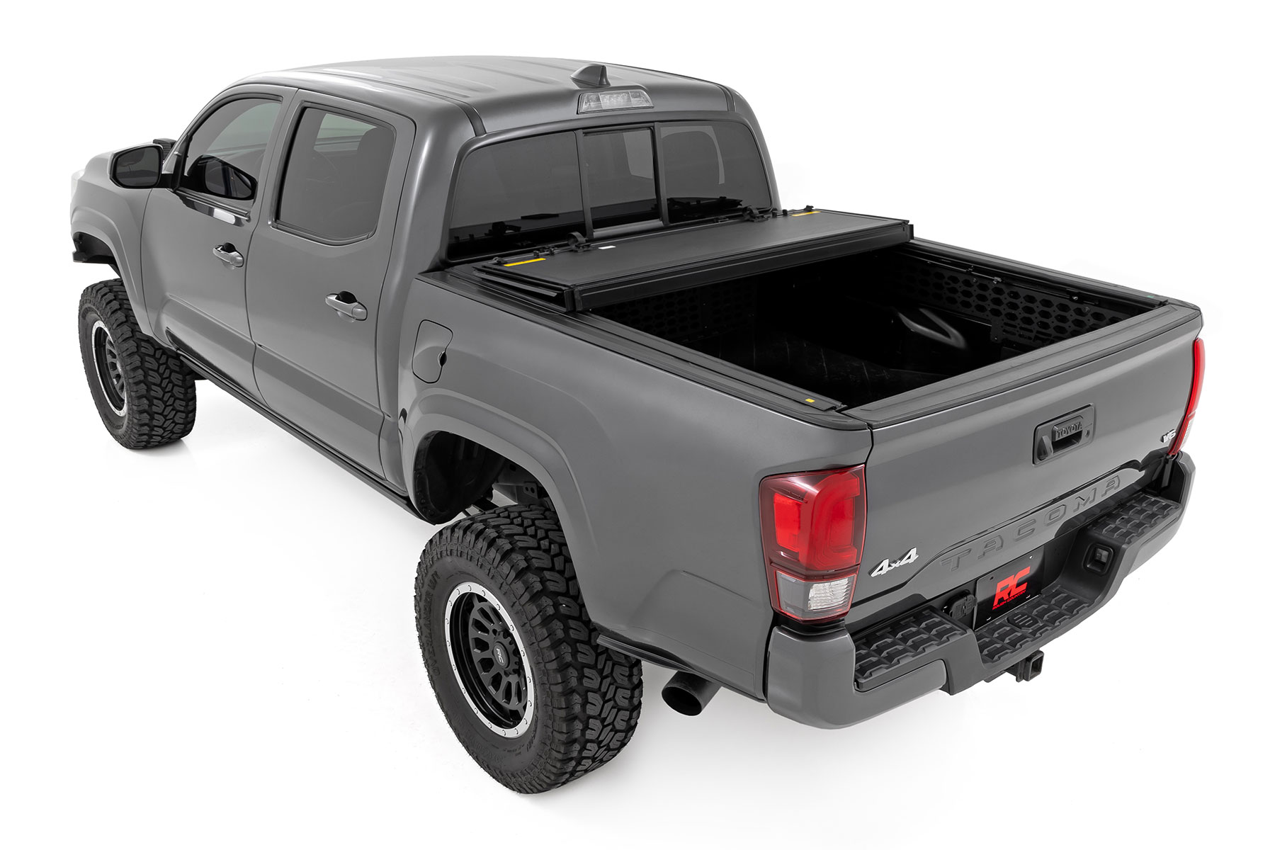 Stabile, dreifach faltbare, hochklappbare Ladeflächenabdeckung | 6' Ladefläche | Toyota Tacoma 2WD/4WD (2016–2023) — Bild 5