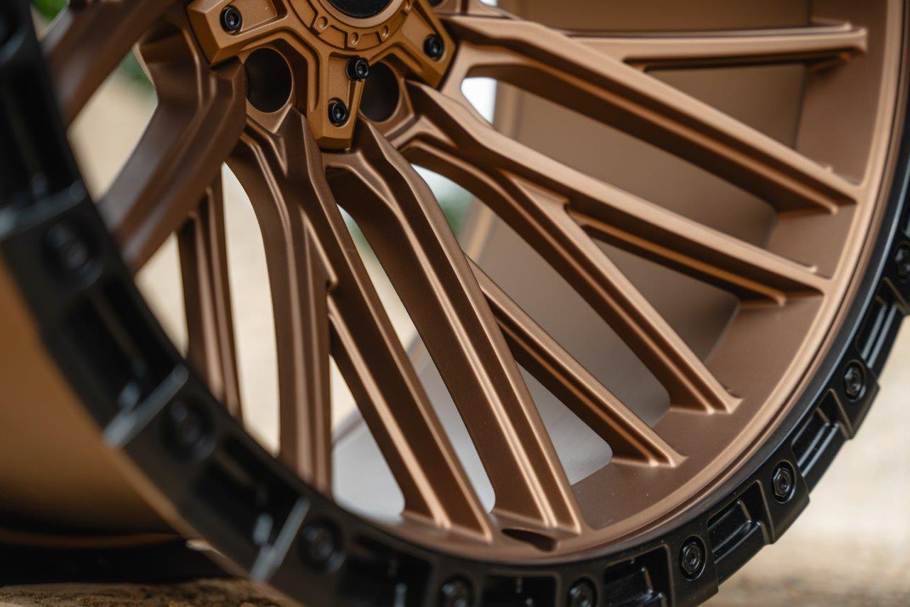 La Chanti OF35 | Matt Bronze · 12J×20" · ET-44 | 6x135 / 6x139.7 — Bild 9