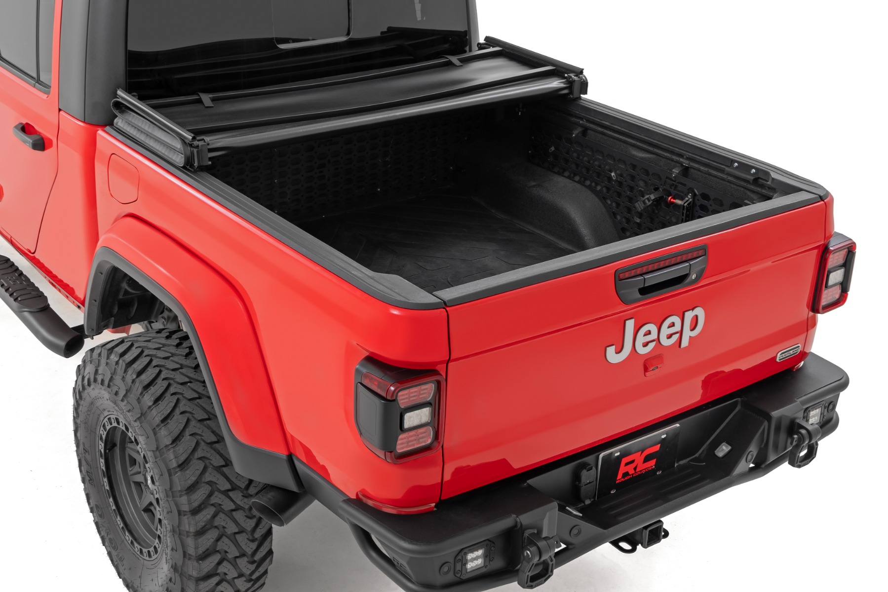 Weiche, dreifach faltbare Ladeflächenabdeckung | 5' Ladefläche | Jeep Gladiator JT 4WD (2020–2026) — Bild 2