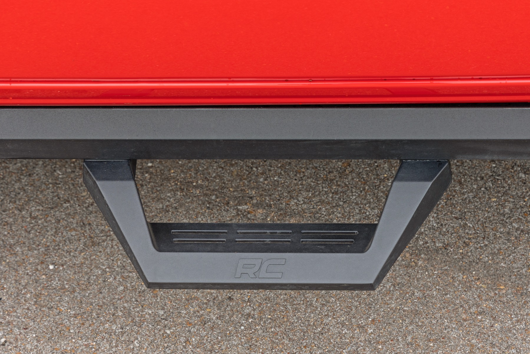 SRX2 verstellbare Aluminium-Trittstufe | Doppelkabine | RAM 1500 (19–26)/1500 TRX (21–24) — Bild 6