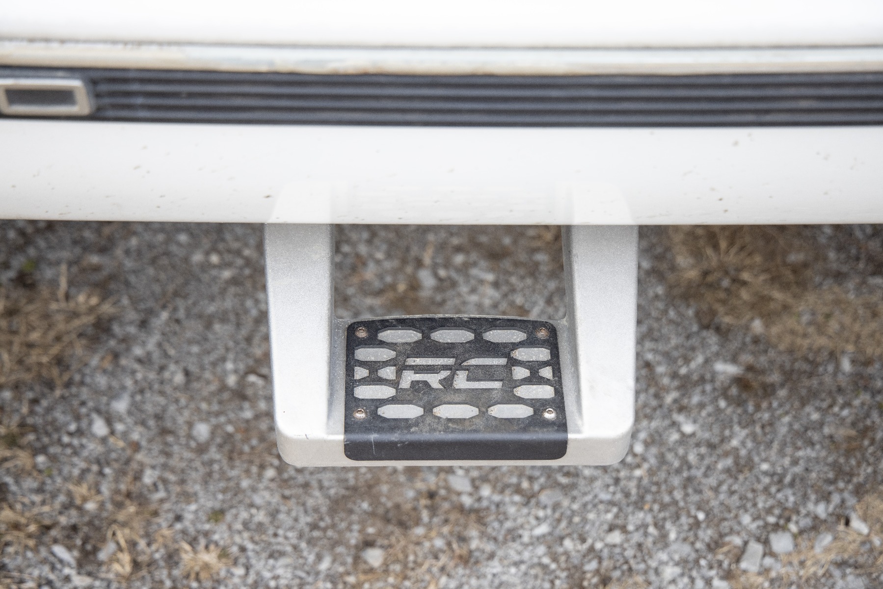Einzel-Trittbügel | Universal | Aluminium | Paar | Verschiedene Marken und Modelle (Chevy/Ford/GMC/RAM) — Bild 5