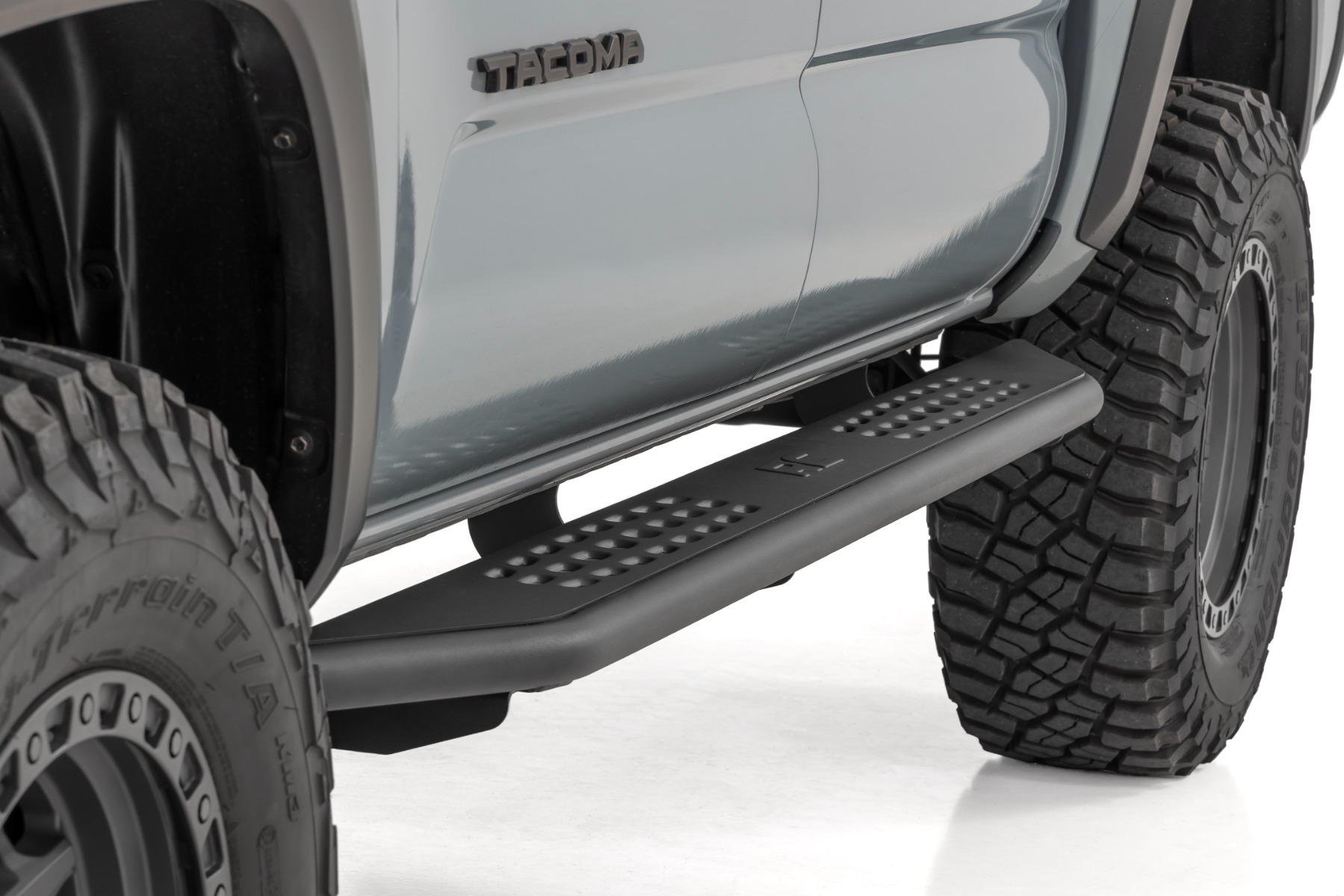 OV2 Trittbretter | Seitliche Trittstufen | Crew Cab | Toyota Tacoma 2WD/4WD (16–23) — Bild 2