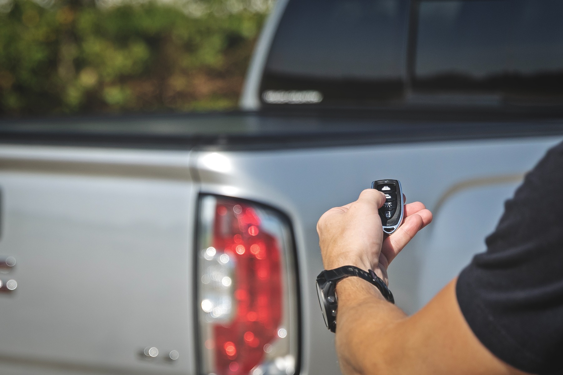 Elektrisch versenkbare Ladeflächenabdeckung | 5' Ladefläche | Chevy/GMC Canyon/Colorado (15–26) — Bild 6