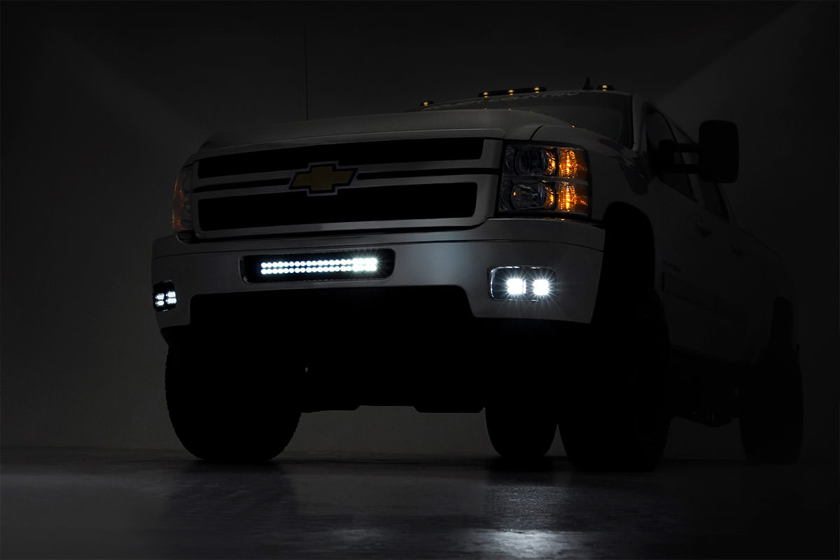 LED-Beleuchtungsset | Nebelscheinwerferhalterung | Doppelpack 2" schwarz | Chevy Silverado 2500 HD/3500 HD (2011–2014) — Bild 2